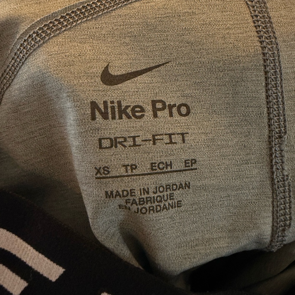 Nike Pro Dri-FIT Heather Gray Shirt
